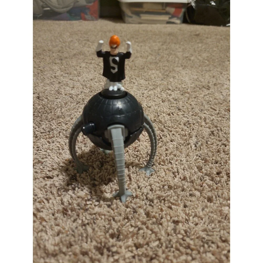 VINTAGE Incredibles Syndrome Wind Up Toy/ Collectible McDonald's Play Toy Figure